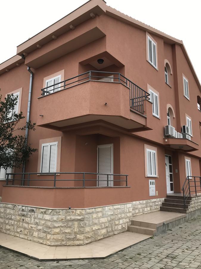 Apartments Juran Сукошан Экстерьер фото