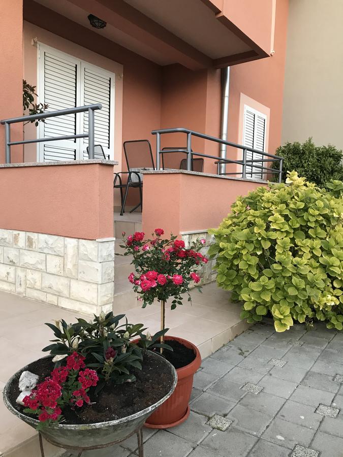 Apartments Juran Сукошан Экстерьер фото